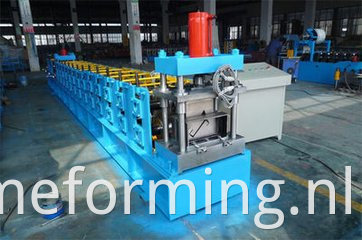 C&Z Purline roll forming machine for building materials (3)